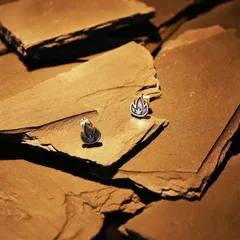 炎モチーフ ピアス 高級感 トレンド 個性派 ユニークデザイン 欧米風 ストリート クール系 イヤリング アクセサリ