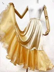 【ドレスアップに】　新品　ふんわり　ゴールド　パニエ r172