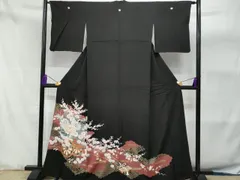 J134☆送料込み❣️ 黒留袖 着物 4枚 まとめ売り❣️ J134☆送料込み❣️ 黒留袖 着物 4枚 まとめ売り❣️ - メルカリ