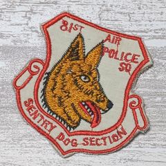 AE20 ベトナム 戦争 ワッペン 犬 いぬ ドッグ 動物 SENTRY DOG SECTION AIR POLICE SQ 白 米軍 サバゲー ミリタリー 軍物 古着