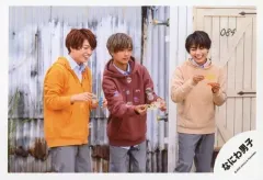 【中古】生写真(ジャニーズ) なにわ男子/西畑大吾・大西流星・高橋恭平/横型・膝上/「Kansai Johnnys’ Jr. DREAM PAVILION ～Shall we #AOHARU?～」グッズオフショット/公式生写真