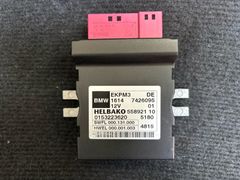 BMW 523i ツーリング(XL20 F11)フューエルポンプコントロールモジュール　1614 7426095 中古