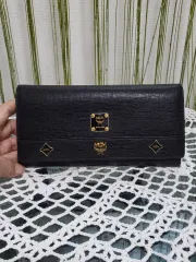 未使用MCM レザー長財布 ラウンドジップ 黒×シルバー MCM エムシーエム ラウンドファスナー長財布 ブラック×ホワイト