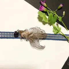 1394金魚の帯留め　帯留　金　夏　モダン　レース　羽織　帯締め　半襟　着物　絽