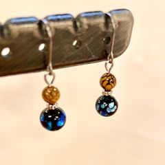 のとほたる デザインピアス 6mm玉 タイガーアイ チタンポスト 0167