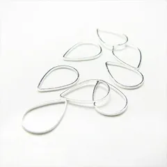 T-321 フレームパーツ しずく 15.5mm×11mm【ホワイトシルバー】8個入 メタルフープ 雫 ドロップ 雨 涙 枠 材料 資材 シンプル ピアス イヤリング ブレスレット ネックレス ハンドメイド アクセサリー パーツ