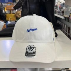 1点のみ‼️' 47 フォーティセブン⚫︎帽子　キャップ　ホワイト　ドジャース