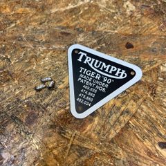 トライアンフ　エンブレム　パテント　ビンテージ　triumph タイガー　90 プレート　(WW28502)