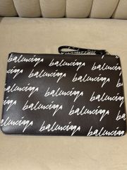 【新品】BALENCIAGA バレンシアガ クラッチバッグ
