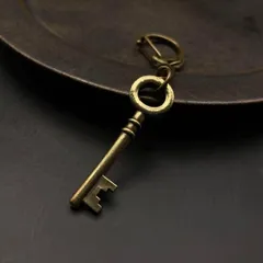 真鍮 キーホルダー キーリング ヴィンテージ ビンテージ アンティーク レトロ 真鍮製 金運 ペンダントトップ 置物 チャーム 鍵 198