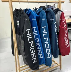正規品 Tommy Hilfiger トミーヒルフィガー ウィンドブレーカー 未開封 新品