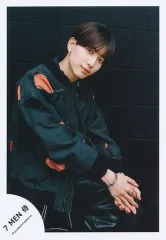 【中古】生写真(STARTO) 7 MEN 侍/中村嶺亜/膝上/プロフィール写真撮影オフショット2024/公式生写真