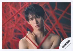 【中古】生写真(ジャニーズ) Snow Man/向井康二/横型・バストアップ/シングル「HELLO HELLO」MV＆ジャケ写オフショット/公式生写真