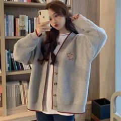 トップス カーディガン 上着 白トップス ミディアム丈 袖あり 長袖 ボリューム袖 フレアスリーブ フレンチスリーブ 萌袖 Vネック 襟なし フレア セミフレア 細身 ストレート ワイド Iライン 切り替えデザイン スマート ポケット 前開き 編み込み 伸縮性