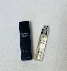 クリスチャンディオール ソヴァージュ SAUVAGE 香水 10ml 新品