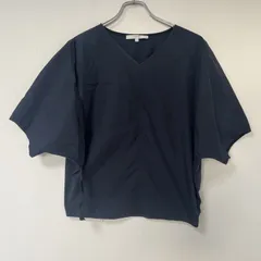 【UNTITLED】アンタイトル　ネイビー　2　半袖トップス　無地　シンプル　カジュアル　Vネック