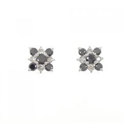 K18WG ブラックダイヤ＋ホワイトダイヤ 0.5ct クローバーピアス - メルカリ