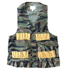 トイズマッコイ タイガーカモ柄 ベスト - メルカリ