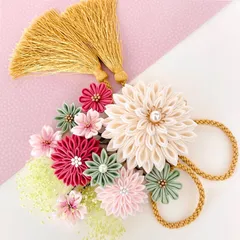 つまみ細工髪飾り【若葉グリーン✖️桜】成人式　七五三　和装　着物　卒業式