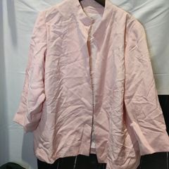 21 [리메이크] 일본 무늬 옛 천 재킷 탑스 가문 꽃 무늬 핑크 겉옷 긴 소매 겹침 옷 기모노 핸드메이드 골동품 빈티지 일본식 기모노 유카타 수제 일본 옷 쇼와 레트로 여성 의류 일점 물건 JAPAN 일본 레트로