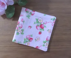 New*ハンドメイド*いちご*リボン*サニタリーポーチ*サニタリーケース