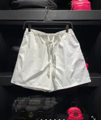 正規品 新品 MONCLER(モンクレール) レーディスショートパンツ