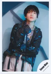 【中古】生写真(ジャニーズ) Snow Man/深澤辰哉/膝上/シングル「Dangerholic」MV＆ジャケ写オフショット/公式生写真