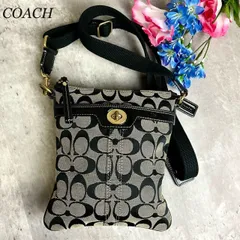 ✨良品✨ COACH コーチ ショルダーバッグ ポシェット ターンロック シグネチャー 総柄 ゴールド金具 チャーム キャンバス レザー 肩掛け 斜め掛け レディース グレー 灰色 ブラック 黒色
