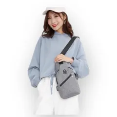 斜め掛けバック ボディバッグ  バッグ カバン 機能性 便利 使いやすい ファスナー付き 背面ファスナー シンプル カジュアル おしゃれ お洒落 レディス 通学 アウトドア 旅行 普段使い グレー