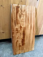 [即購入OK] 爆安出品！　栃(とち)耳付き一枚板　総無垢材極上杢　新品未使用 トチ（栃） 【一枚板家具専門店 アトリエ木馬公式オンラインストア】