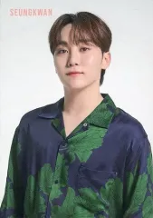 【中古】コレクションカード(男性) SEVENTEEN/SEUNGKWAN(スングァン)/「SEVENTEEN CAFE 2022 ～SUNSET RESORT～」CARAT会員限定CARATくじあたりフォトカード