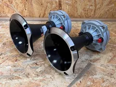 BOMBER プラスチックホーンドライバー セットカーオーディオ BOMBER プラスチックホーンドライバー セットカーオーディオ