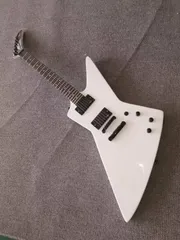 HURRICANE EVA エクスプローラーエレキギター HURRICANE EVA エクスプローラーエレキギター HURRICANE EVA