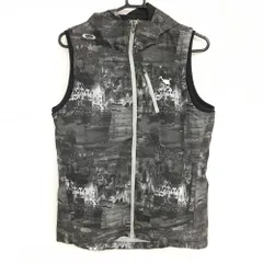 【超美品】オークリー フード付アウターベスト グレー×黒 総柄 薄手 ロゴ刺しゅう ジップポケット  メンズ M ゴルフウェア Oakley