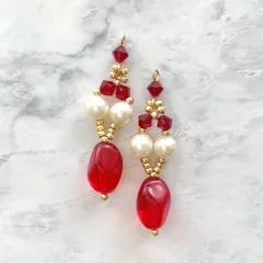 【選べる金具】ハンドメイド＊チェコ変形ビーズ スワロフスキー 樹脂パール ピアス イヤリング シャム 赤 レッド No.1867