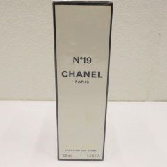 【未使用品】CHANEL シャネル N°19 ヴァポリザター 100ml 香水 オードトワレ