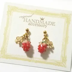 いちごとお花ピアス