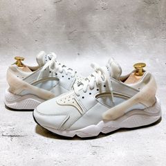 定価（税込） 15,400円 【NIKE】W NIKE AIR HUARACHE 23.5cm