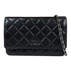 シャネル マトラッセ ウォレットチェーン ラムスキン レディース  CHANEL  中古 シャネル