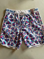 69SLAM ロックスラム　LUKE MEDIUMlength BOARDSHORT SKULLMON WHITE 32