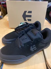 2023年最新】etnies エトニーズの人気アイテム - メルカリ