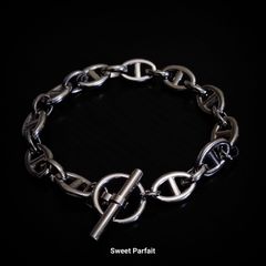 Item thumbnail for item e7cd8022-ef2f-4972-87ba-08f0829b3178