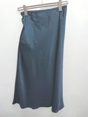 ◇ ⊂ ◎ ●未使用● UNIQLO ユニクロ サテン ロング丈 フレア スカート サイズM ネイビー レディース E  【1411130013386】