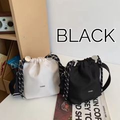 巾着ショルダーバッグ   レディース ナイロン 小さめ 軽い 軽量 斜め掛け メンズ  黒  ブラック 男女兼用 おしゃれ 韓国 人気 ミニバッグ きれいめ カジュアル