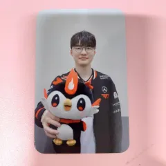 2023 World Champions FAKERキーホルダー 2025年最新】FAKER の人気アイテム - メルカリ