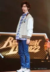 【中古】生写真(男性) 山田健登(手塚国光)/ライブフォト・キャラクターショット/中学生選抜B+コーチ/Blu-ray・DVD「ミュージカル『新テニスの王子様』Revolution Live 2022」アニメイト特典ステージショットブロマイド