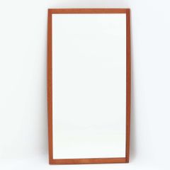 壁掛け/立掛けミラー チーク 高さ70cm A.M. SPEJLE デンマーク製 北欧ビンテージ家具 木製フレーム 北欧家具/DK18085