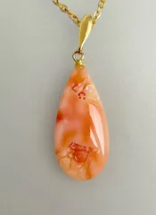 美品 天然 宝石珊瑚 桃色サンゴ 彫り 無染色 ペンダントトップ
