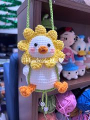 可愛いアヒルちゃん　花かぶる　車の中にかける、部屋を飾りなど