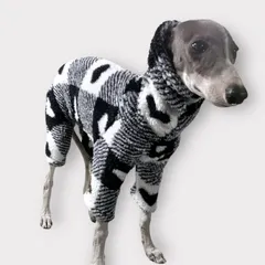 49ドッグウェア　ハート柄　ブラック　Sサイズ　ハイネック　秋冬服　防寒着　あったか　イタグレ服　ウィペット　【商品名】ヨーロッパとアメリカのファッション、トレンディなプリントフリース犬用セーター - ぬいぐるみ犬　ハウンド犬　小型犬用服　秋/冬ボディスーツ